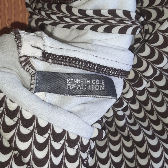 Kenneth Cole reaction swimsuit - Picture 4 of 4